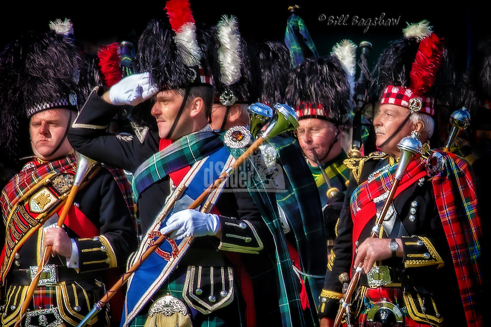 Braemar Gathering Royal Salute. The massed pipe bands salute The Royal Family at Braemar Highland Games (Bill Bagshaw/M.Williams/COPYRIGHT)